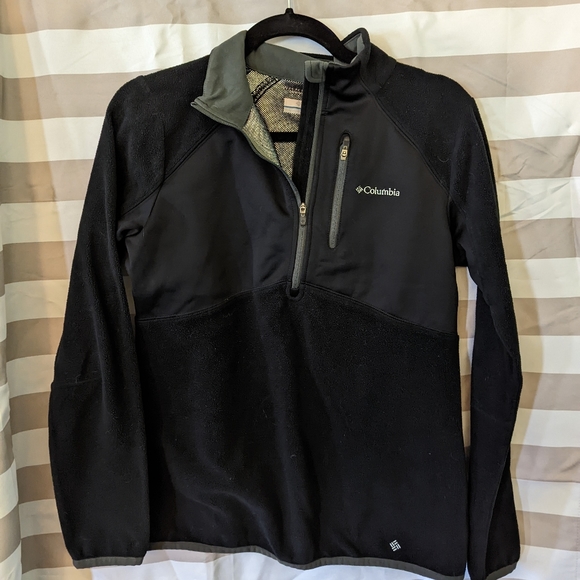 Columbia Jackets & Blazers - Columbia Women's Heat 360 II 1/2 Zip Shirt SIZE M BLACK & GRAY